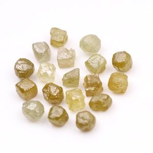 Rough Diamond | Fancy Color Diamond | Raw Diamond | Uncut Diamond | Rustic Diamond | Specimen Diamond | Loose Diamond [18 PCS] | OM3225