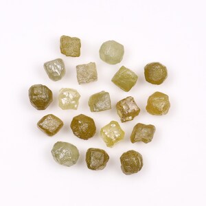 Rough Diamond | Fancy Color Diamond | Raw Diamond | Uncut Diamond ...