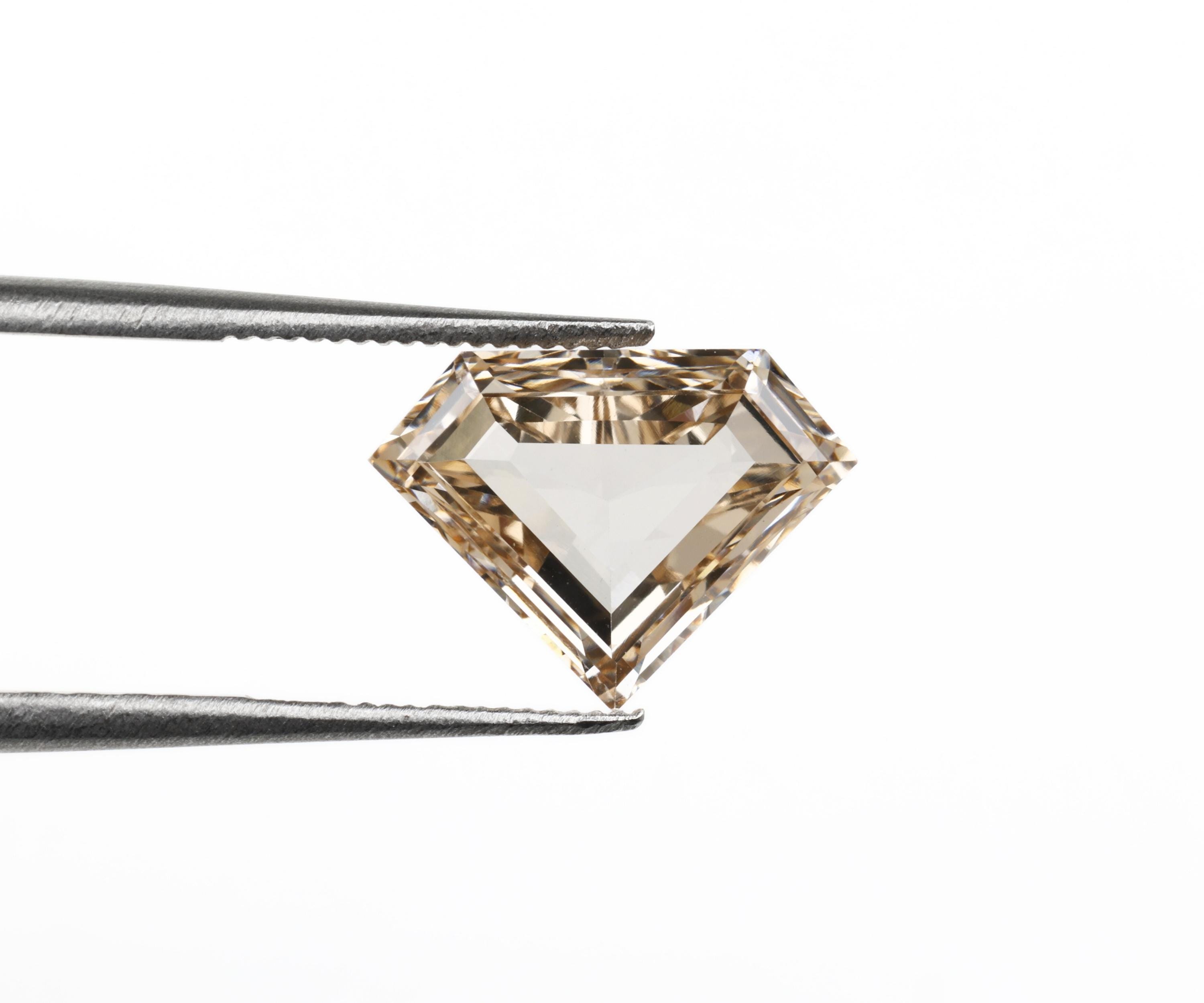 BRIESTA Champagne Diamond シャンパンダイアモンド 1.68 CT, 10.5 X 7.8 MM | Champagne Diamond | Pentagon Cut Diamond