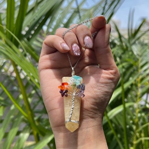 Colgante de aventurina amarilla / Colgante de cristal de aventurina / Cristal de siete chakras / Colgante de árbol de chakras / Colgante de Reiki / Piedra de Reiki