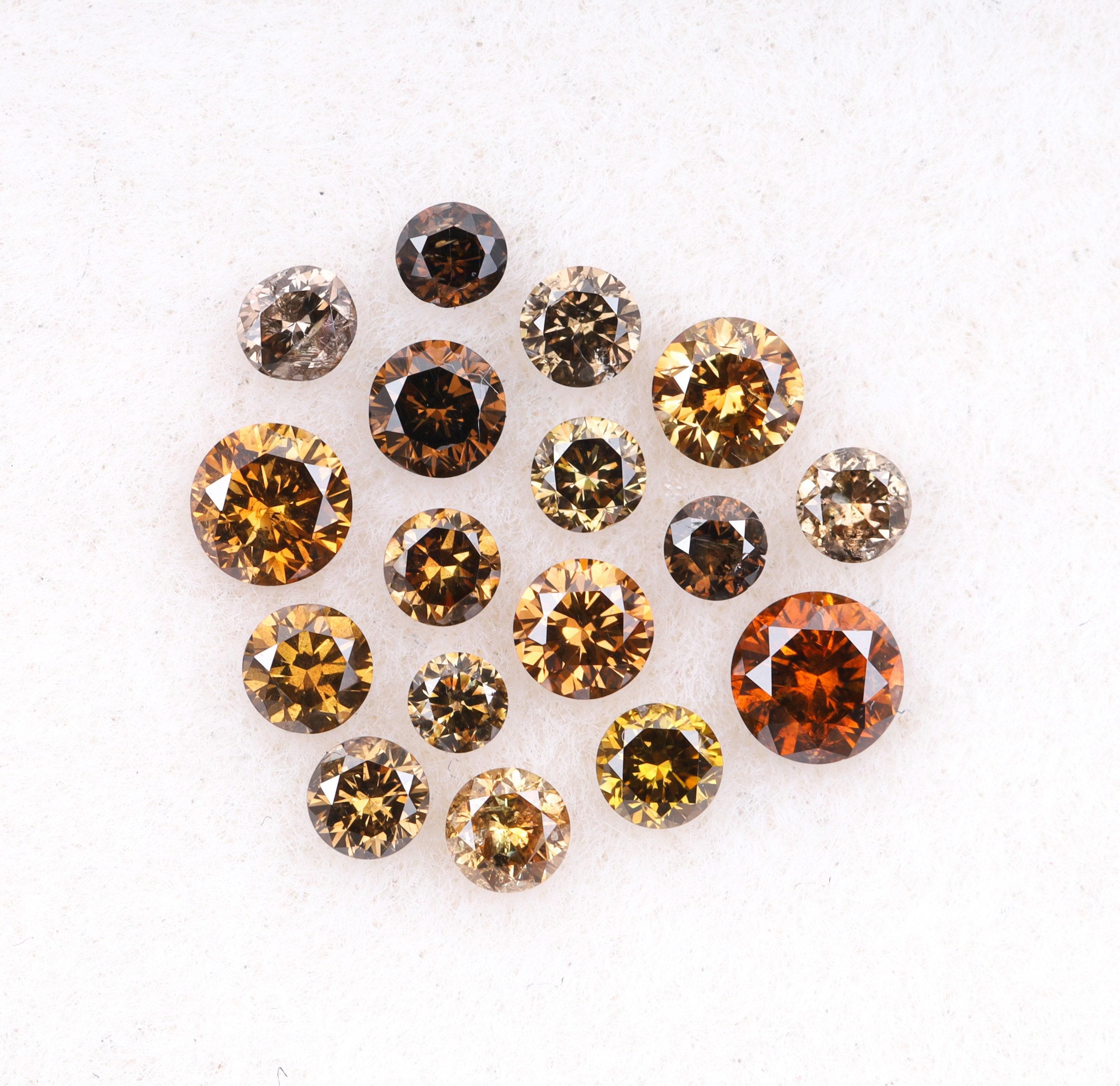 0.53カラット、1.5～2.6mm | 天然ファンシーカラーダイヤモンド 