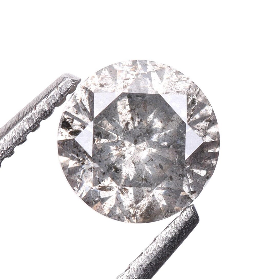 0.42 CT、4.5 MM ソルト＆ペッパーダイヤモンド ラウンドブリリアント
