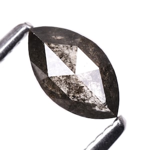 0,49 CT, 6,6 X 3,9 MM | Salz und Pfeffer Diamant im Marquiseschliff | Natürlicher Loser Diamant abgebaut für Verlobungsring & Ehering | OM5531