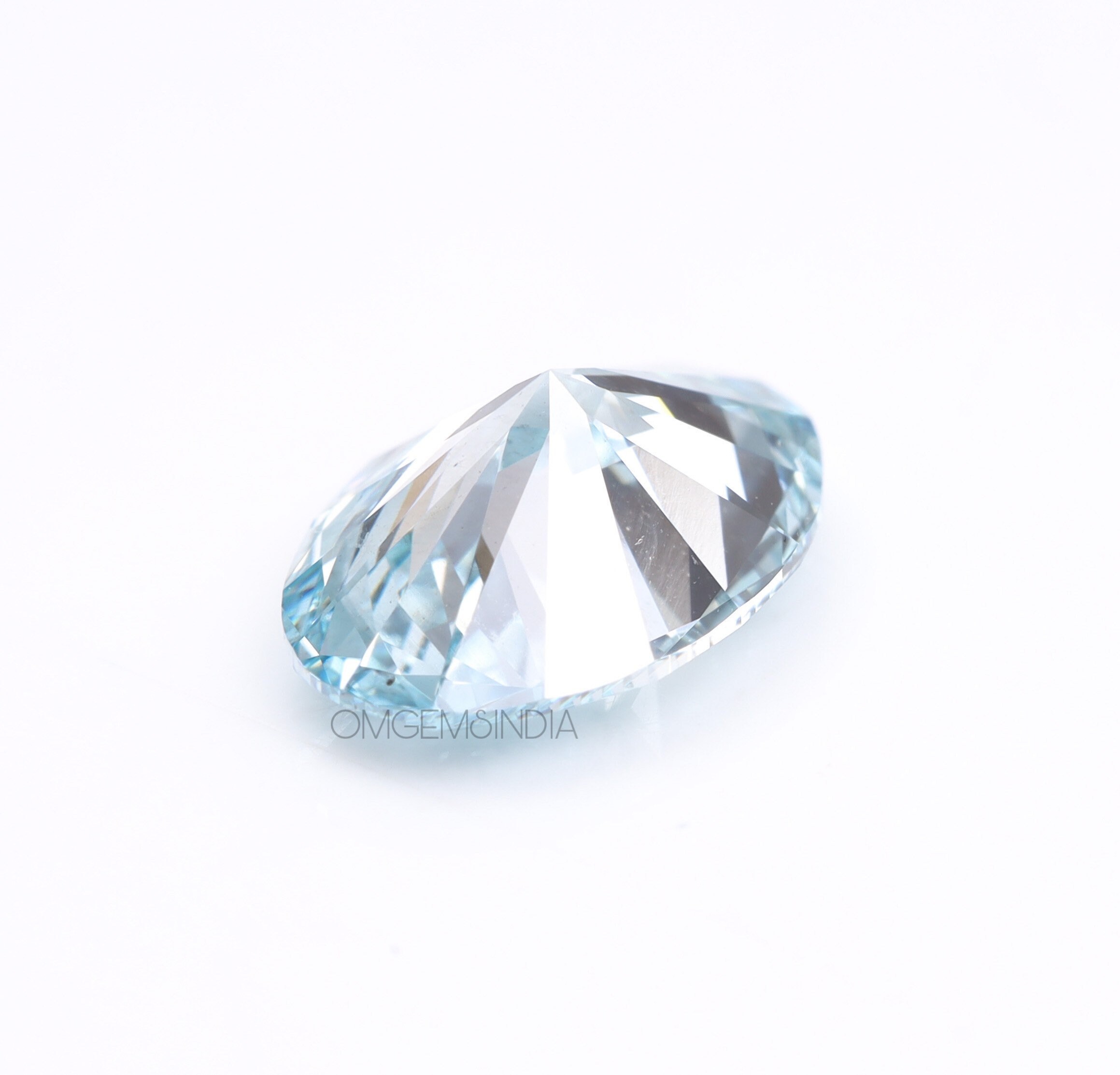 0.70 CT | ブルーオーバルカットダイヤモンド | ラボグロウン