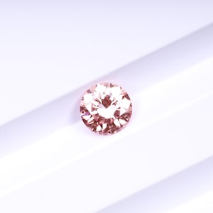 0.40 CT, 4.7 MM | Pink Diamond | Round Brilliant Cut Diamond | Lab Grown Diamond | Fancy Color Diamond For Wedding Ring, Pendant | LB0022