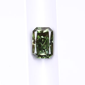 0.51 CT | Green Color Radiant Cut Diamond | Lab Grown Diamond | Unique Cut Diamond For Making Wedding Ring - Engagement Ring - Pendant