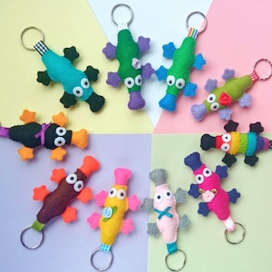 Portachiavi ornitorinco in feltro fatto a mano, colori personalizzati per corpo, becco e zampe, gancio per borsa e zaino, magnete da frigorifero, regalo di compleanno personalizzato