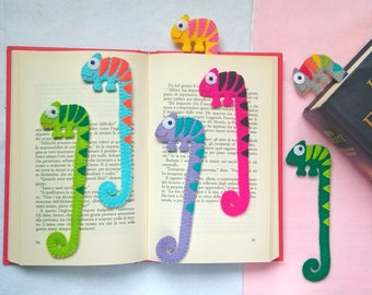 Chameleon bookmark made of felt, present for readers, personalized with your favourite colours, handmade gift for teachers and schoolmates