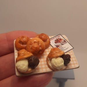 Typical Sicilian brioche served with ice cream or granita, 1:12 scale