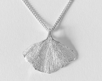 Ginkgo biloba. Echt ginkgo blad met halsketting. Sterling zilver Ginkgo hanger. Handgemaakt.