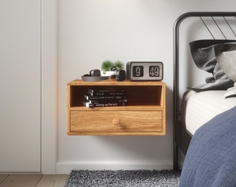 European Oak Farmhouse Wall Nightstand - Stylish & Practical Nightstand Organiser