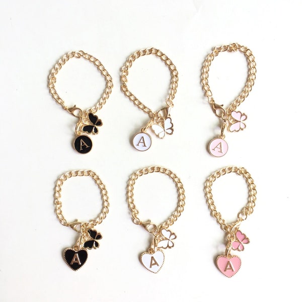 Dije con inicial de la Copa Stanley, estético, personalizado, para asa de botella de agua, accesorio para vaso, decoración de corazón de mariposa, regalo único para ella