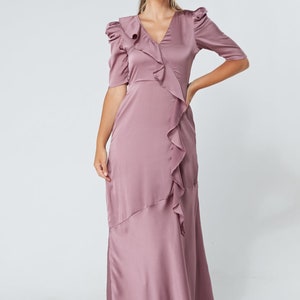 Daisy Lilac Satin Crepe Maxikleid mit Gerafften Ärmeln