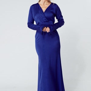 Alessandra Kobalt Blau Satin-Feeling Crepe Maxi Kleid