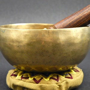 Hand Hammered Tibetan Singing Bowl 4.5&quot;