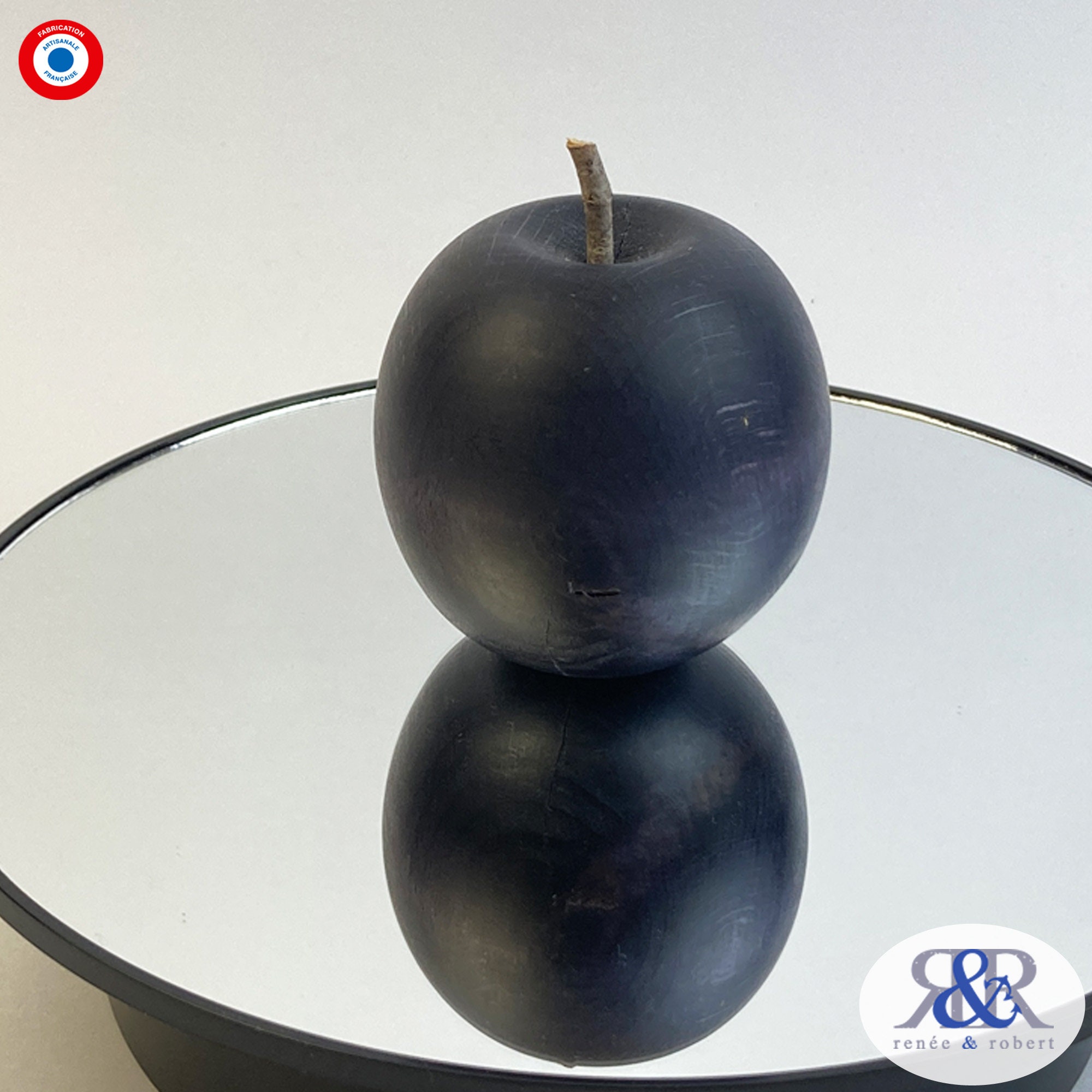 Pomme en Bois Cirée Teintée Création Artisanale Française Pièce Unique