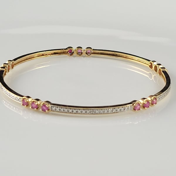 Élégant bracelet jonc saphir rose et diamants or vermeil