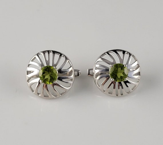 Estate Modernist Genuine Peridot Sterling Earrings - image 4