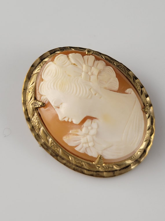 Antique Shell Cameo in a Rolled Gold Frame - image 4