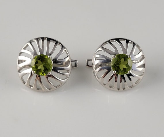 Estate Modernist Genuine Peridot Sterling Earrings - image 3