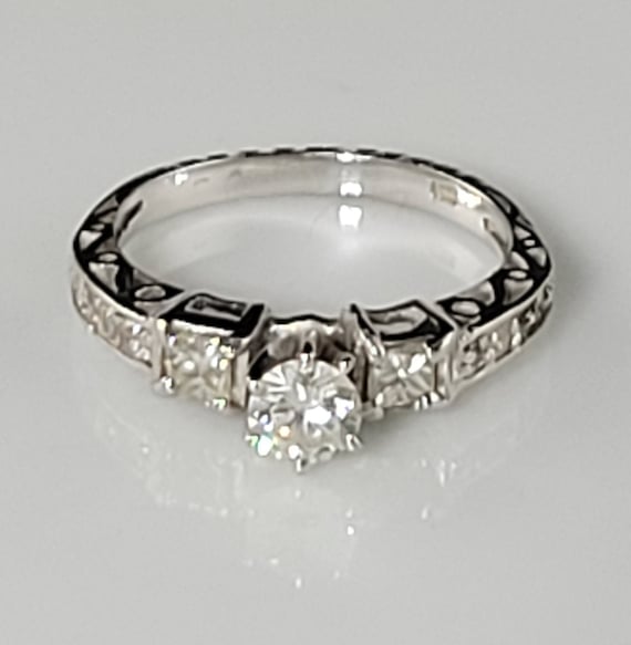 Estate 1940s 14KT White Gold Diamond Engagement Ri