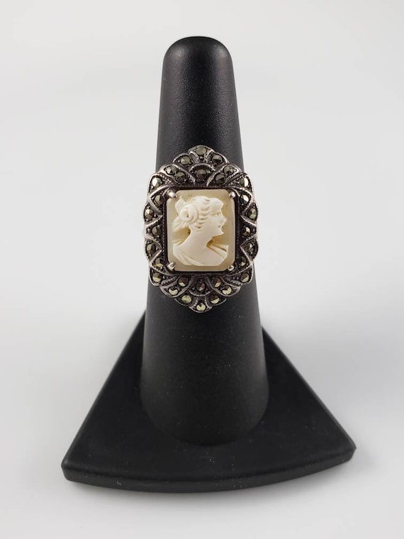 Rare 1920s Genuine Shell Cameo & Marcasite Sterlin