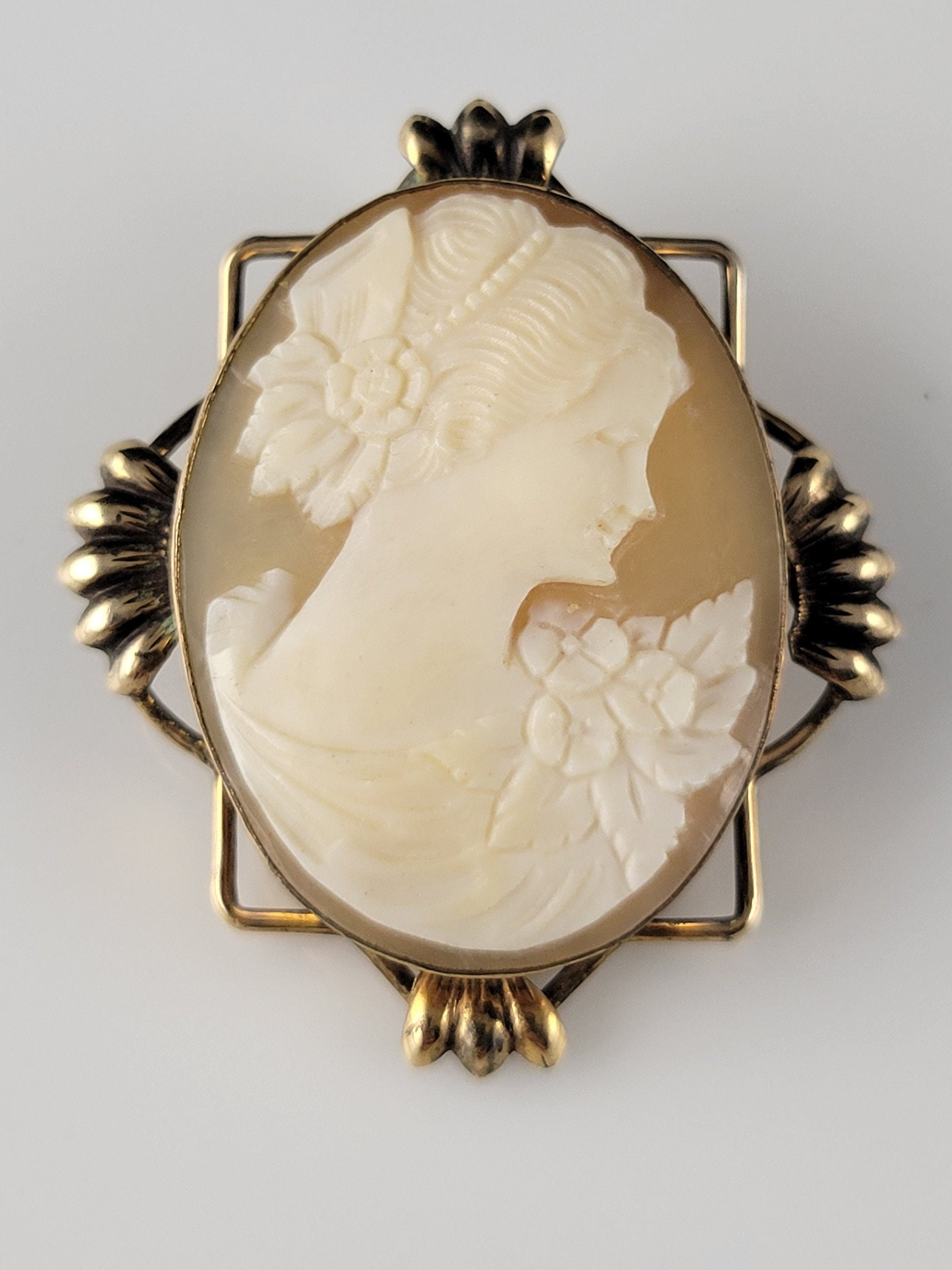 アンティークシェルカメオです 12KTローズゴールド張りのフレームのアンティークシェルカメオ - Etsy 日本