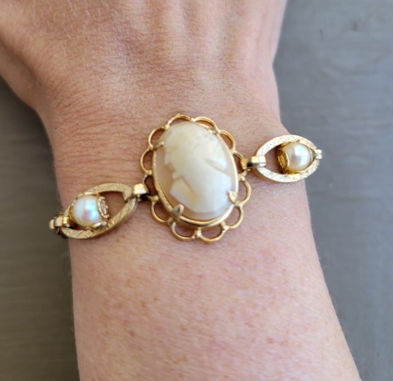 Victorian 12KT Gold Genuine Shell Cameo & Pearl B… - image 9