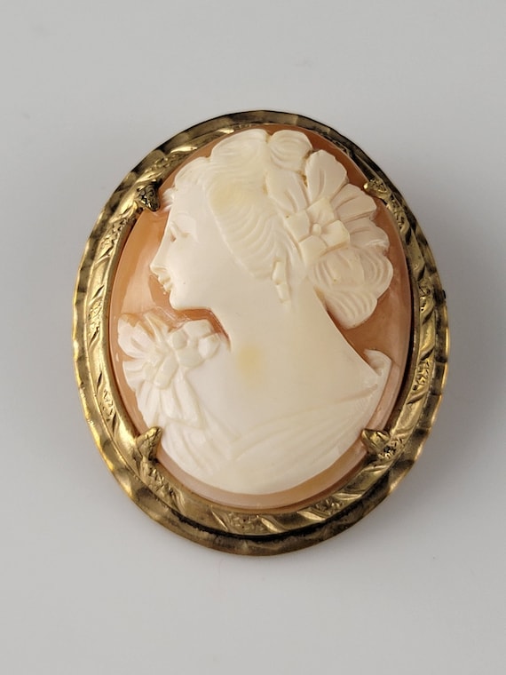 Antique Shell Cameo in a Rolled Gold Frame