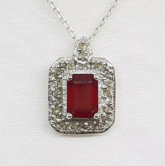 Gorgeous 2.50 ctw Genuine Madagascar Ruby & Diamo… - image 1