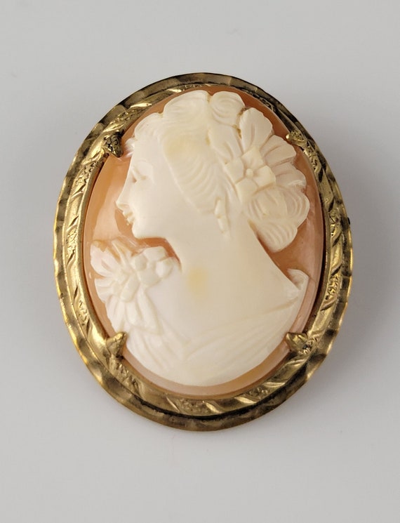 Antique Shell Cameo in a Rolled Gold Frame - image 2
