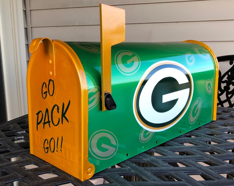 Custom painted Green Bay Packers mailbox Etsy