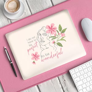 Capa com estampa de citação de amor próprio para MacBook Pro 13, 14, 15, 16 polegadas, capa com citação inspiradora para Mac, presentes para melhor amigo ou dia dos namorados KK150