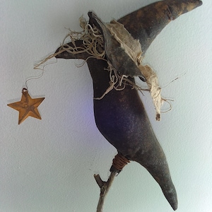 Crow on Wood Dowel Rod, Planter Decor ,Accent in Home,Halloween