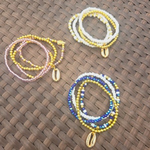 Kauri Muschel Armband mit Rocailles Perlen/Strand Armband/Sommer/Gestapeltes Armband Set/Perlen Armband/Stretch Armband