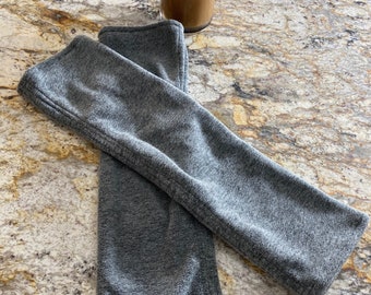 Scaldamuscoli in pile grigio: guanti lunghi senza dita, unisex