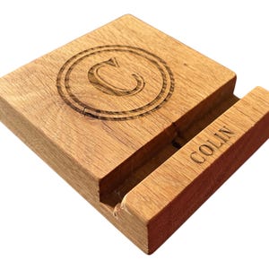 Personalised Solid wood iPad stand, elegant natural wood tablet and e-reader holder, ergonomic desk accessory for hands-free use