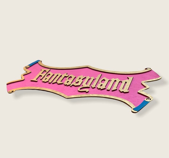 ファンタジーランドの看板/ディズニーファンタジーランド - Etsy 日本