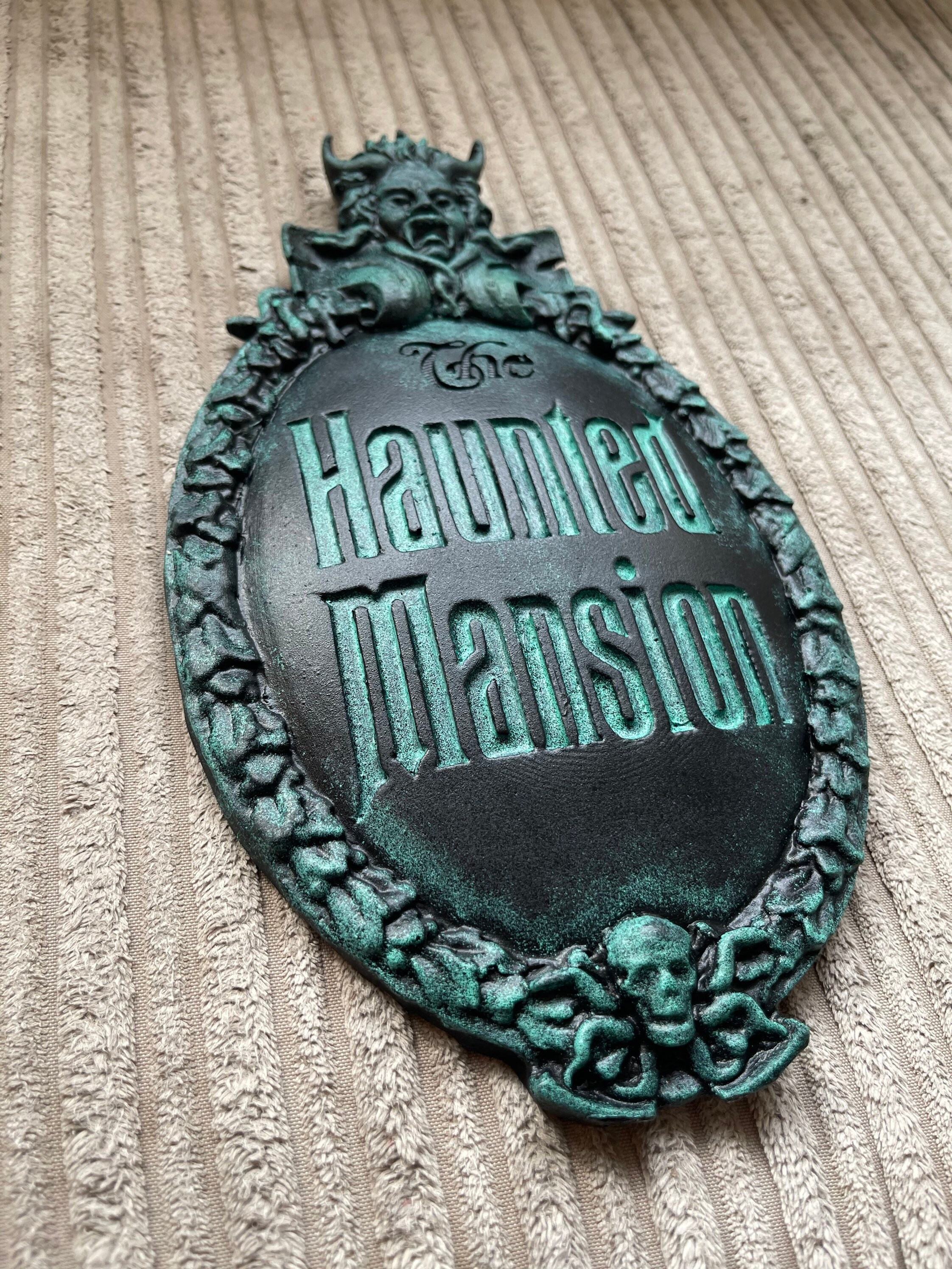 Disney Haunted Mansion Entrance Plaque Walt Disney World