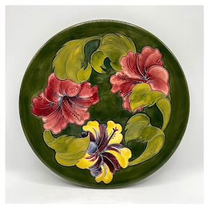 WALTER MOORCROFT Green Plate William Clematis Hibiscus Ceramic England ca. 70s