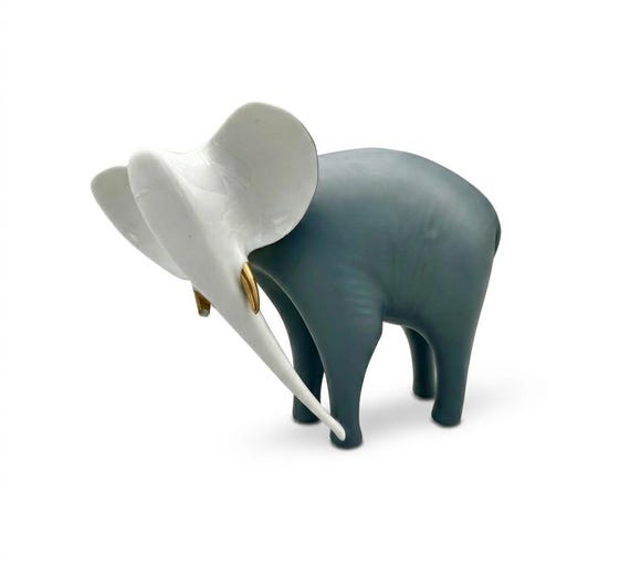 Figura Elefante de porcelana atribuida a JAROSLAV JEZEK