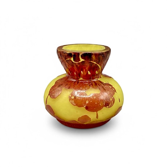 Pequeño Jarrón tipo miniatura por Le Verre Français ca. 1930s