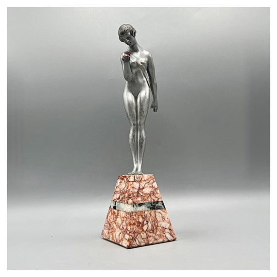 Escultura Lady Art Deco al gusto de FAYRAL o Josef Lorenzl en bronze patinado plata