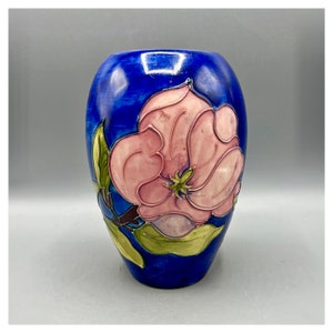 MOORCROFT Vase Rare Model Ceramic Walter & William Clematis Hibiscus England