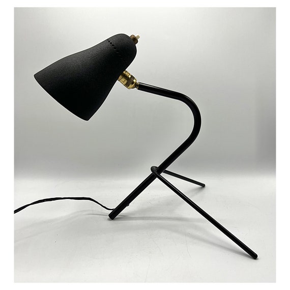 TRIPOD LAMP Serge MOUILLE Rare Design Guariche sarfatti Mathieu Mategot Ostuni Lelli Stilnovo Arredoluce Arteluce Perriand Prouve 50s