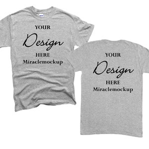 Puede incluir: Una maqueta de camiseta gris jaspeada con el texto "YOUR Design HERE Miraclemockup" en la parte delantera y trasera.