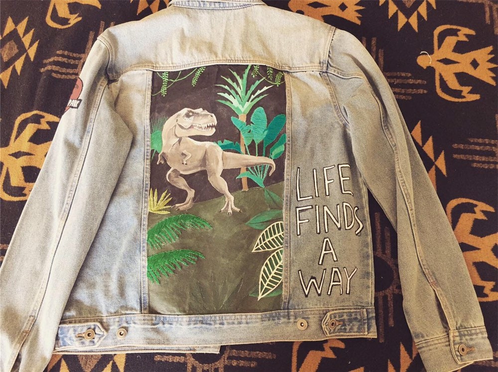 Hand painted and embroidered Jurassic Park denim jacket Etsy 日本