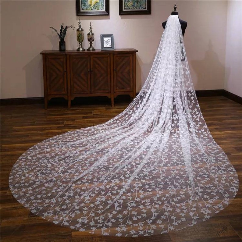 Cathedral Wedding Veil in ivory with Leaves /& Diamante-Bridal Veil,ivory Veil,Crystal Veil,Chapel Wedding Veil-Long Wedding veil with comb