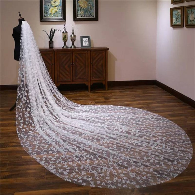 Cathedral Wedding Veil in ivory with Leaves /& Diamante-Bridal Veil,ivory Veil,Crystal Veil,Chapel Wedding Veil-Long Wedding veil with comb