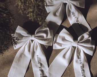 Classic White Velvet Bow - Bride To Be - Bridal Shower Gift - Bachelorette Party Decorations - Bridesmaid Favours